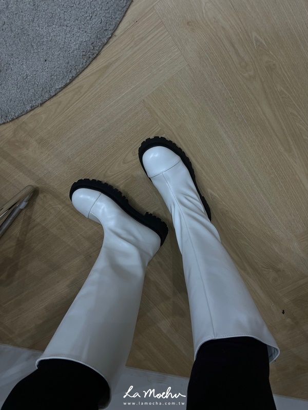 (限量商品)鞋頭設計顯瘦中長靴(偏小半號)